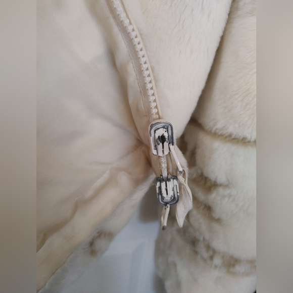 Vintage New York Classics Ivory & Tan Snowflake Faux Fur Coat XL - Picture 16 of 16